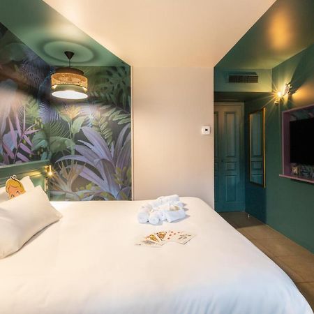 Hotel Grand Confort Le Moulin Rouge Terrasson Buitenkant foto
