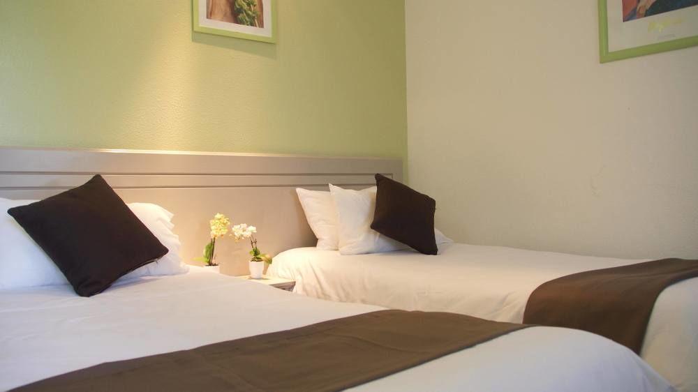 Hotel Grand Confort Le Moulin Rouge Terrasson Buitenkant foto