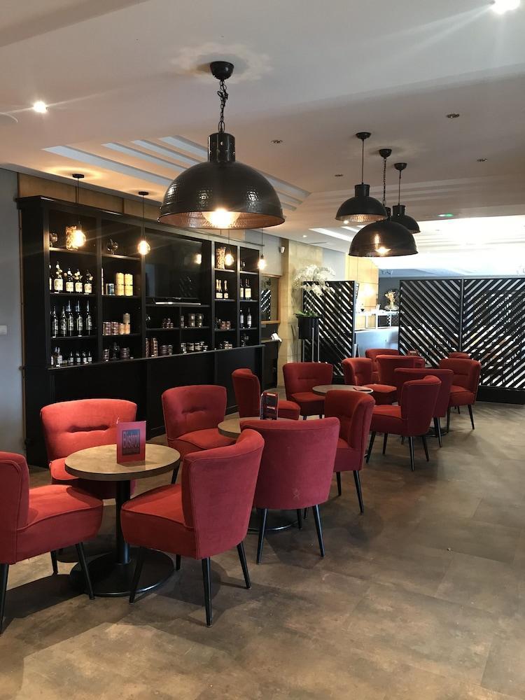 Hotel Grand Confort Le Moulin Rouge Terrasson Buitenkant foto