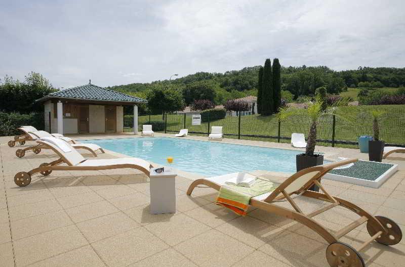 Hotel Grand Confort Le Moulin Rouge Terrasson Buitenkant foto