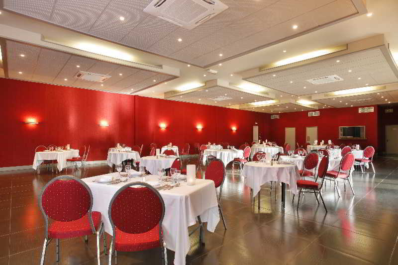 Hotel Grand Confort Le Moulin Rouge Terrasson Buitenkant foto